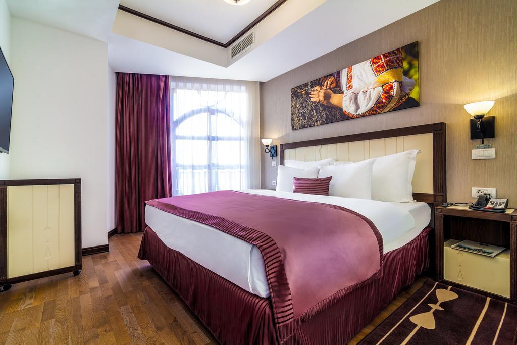 Epoque Hotel - Relais & Chateaux ブカレスト エクステリア 写真