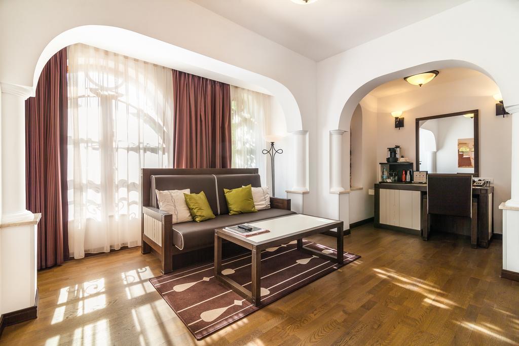 Epoque Hotel - Relais & Chateaux ブカレスト エクステリア 写真