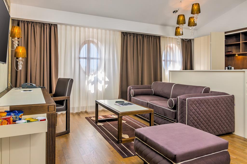Epoque Hotel - Relais & Chateaux ブカレスト エクステリア 写真